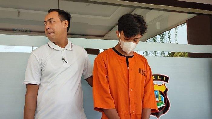 Polisi menunjukan tersangka KA, pelaku persetubuhan terhadap mantan pacarnya yang masih dibawah umur, Rabu (25/1). KA juga membuat video mesum hingga viral di WhatsApp Grup