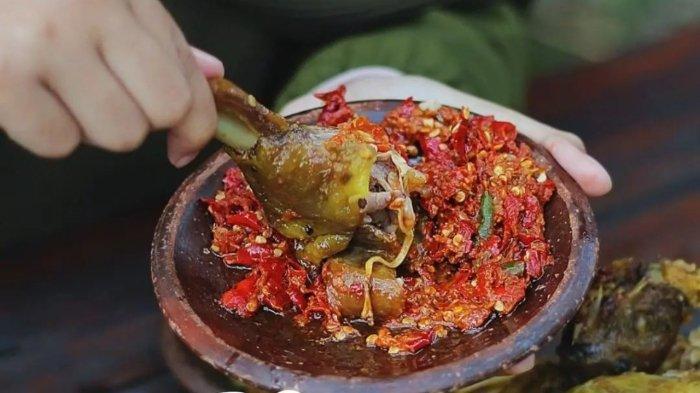 Salah satu menu makanan di Warung Djago Jowo, Purwokerto, Jawa Tengah.