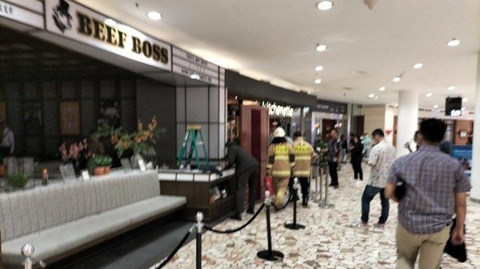 Musibah kebakaran terjadi di sebuah restoran di mal Senayan City, Jakarta Pusat, Kamis (20/4/2023) malam.