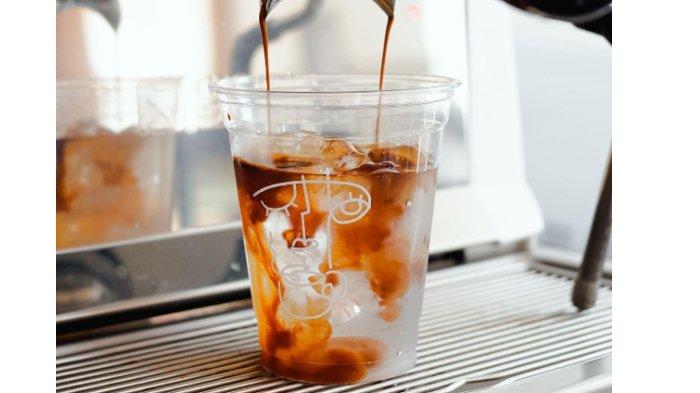 Menu minuman di Snama Coffee di Jl Matoa Raya 1, Karangasem, Laweyan, Surakarta.