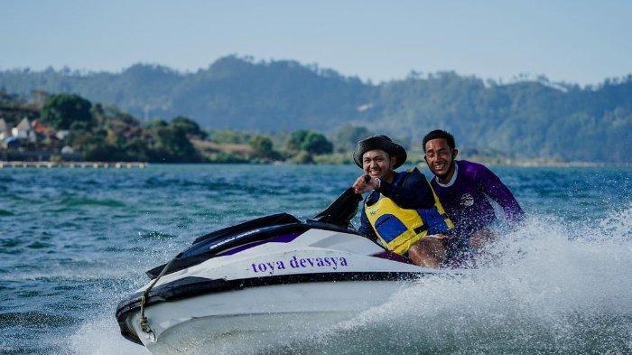 Toya Devasya Hot Spring Waterpark, Kintamani, Bali, Indonesia.