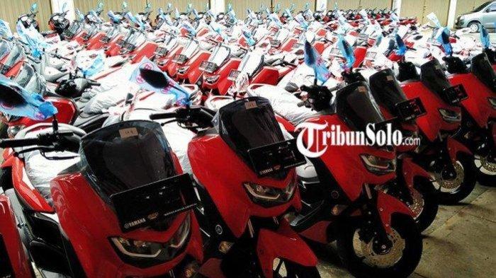 Potret ratusan kendaraan dinas baru untuk Kades dan Lurah di Wonogiri, Sabtu (1/4/2023).