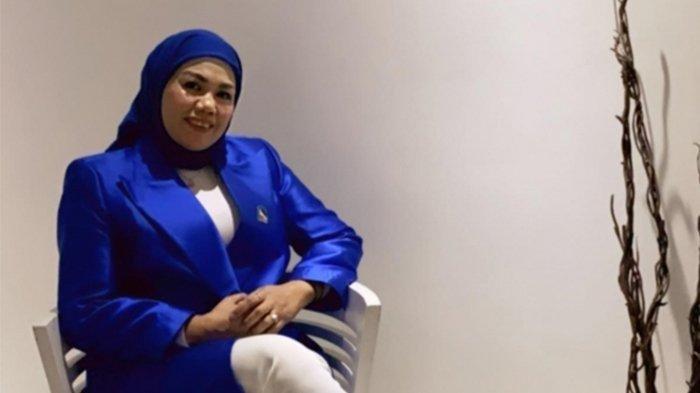 Elly Sugigi