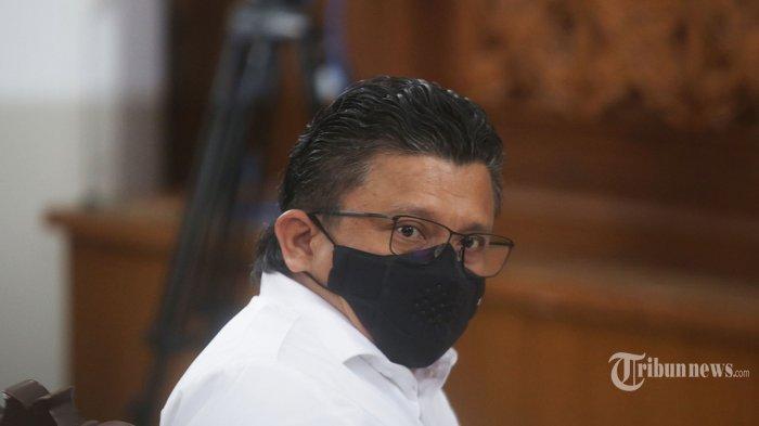 Terdakwa kasus pembunuhan Brigadir Yosua Hutabarat atau Brigadir J, Ferdy Sambo menjalani sidang di ruang sidang PN Jakarta Selatan, Jakarta, Senin (13/2/2023). Sidang kali ini dengan agenda pembacaan vonis oleh majelis hakim.