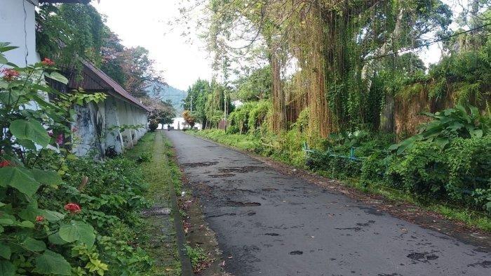 ragam foto Banda Neira yang diunggah akun @lahilapagi trending di twitter, Selasa (30/5/2023)