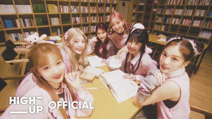 Video Musik STAYC - Teddy Bear