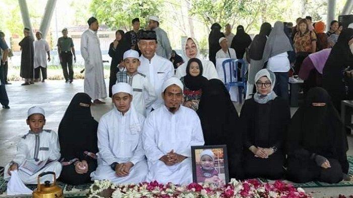 Abdi Setiawan dan Amelia Sianti