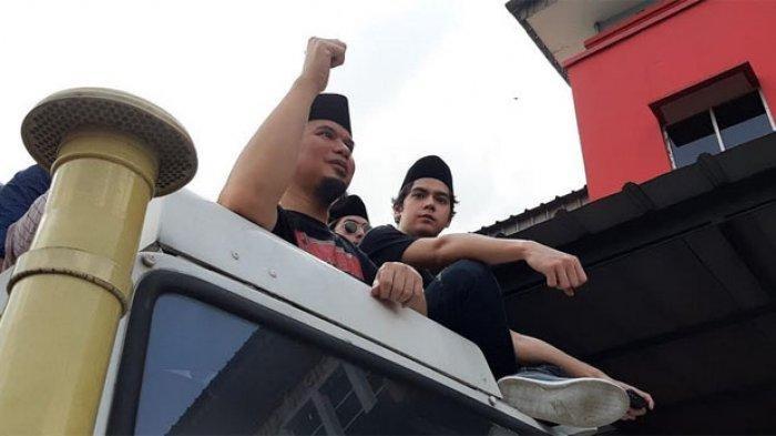 Ahmad Dhani bebas dari penjara 1