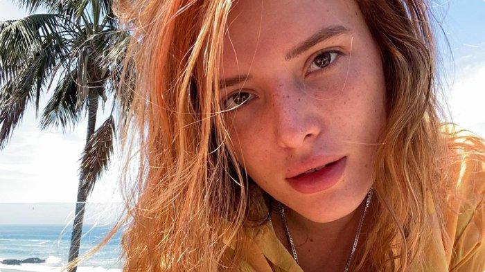 Aktris Bella Throne meminta maaf kepada pekerja seks yang mengkritik keputusannya untuk bergabung dengan OnlyFans, Senin (31/8/2020).