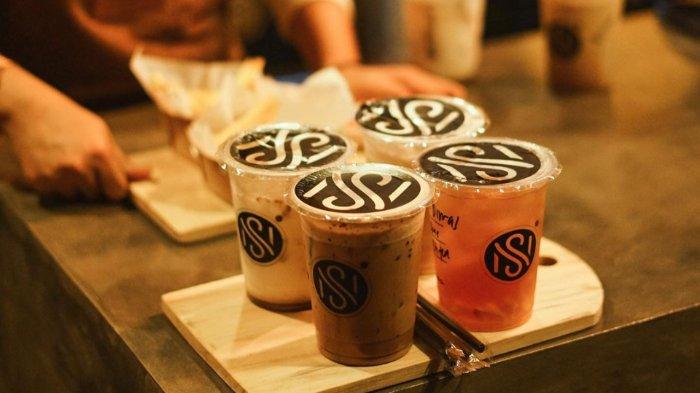 Minuman di Namdwa Co, Jalan Duwet Raya No. 1 Karangasem, Laweyan, Surakarta.