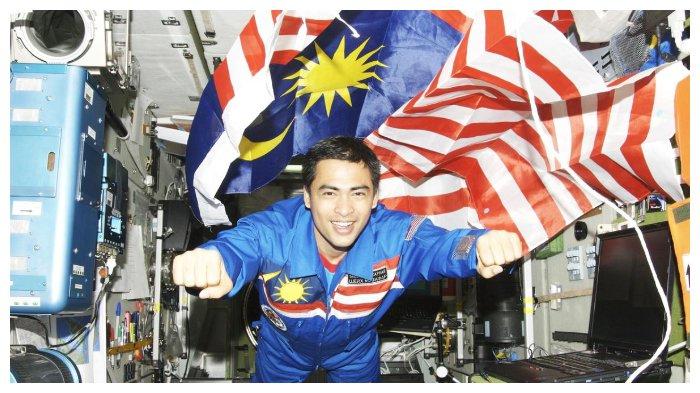 Astronot Malaysia Sheikh Muszaphar Shukor. (nurhafidahdahalandec5g.blogspot.com)