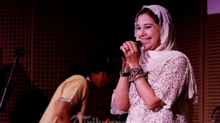 Ayu Azhari 23/12/2019