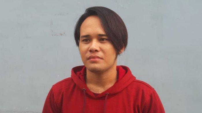 Calvin Dores, putra Deddy Dores