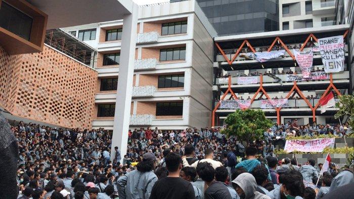 Demo Kampus Gunadarma