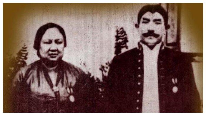 Dewi Sartika dan Raden Kanduruan Agah Suriawinata