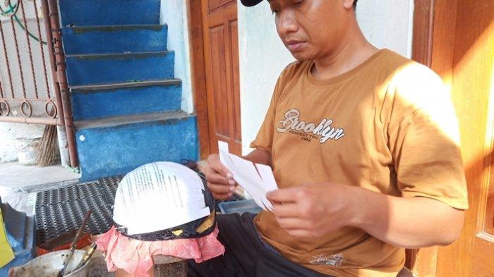 edi pengrajin blangkon