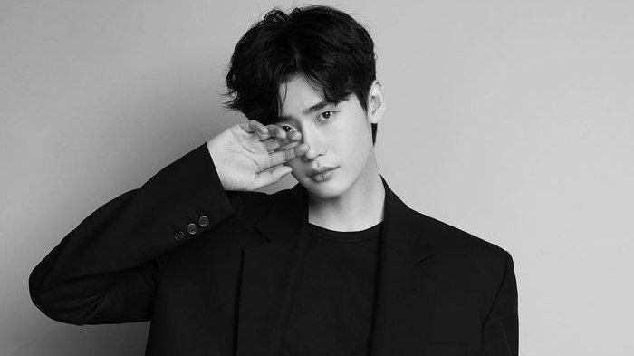 ee-jong-suk_201811063