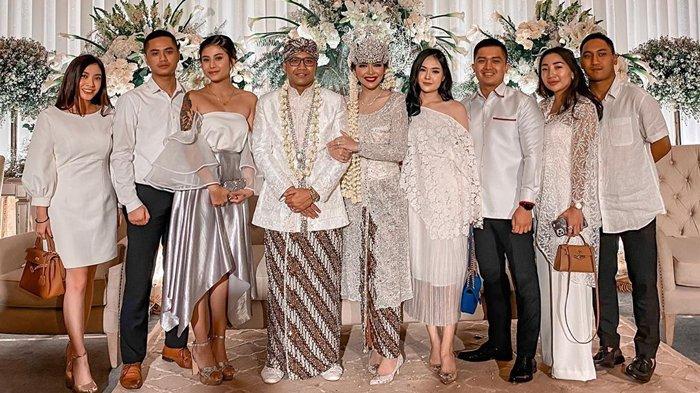 Fahrul Sudiana menggelar pesta pernikahan di Hotel Mulia, Jakarta Pusat tanggal 21 Maret 2020.