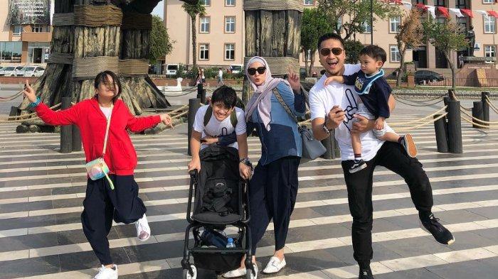 Fenita Arie Keluarga Untung
