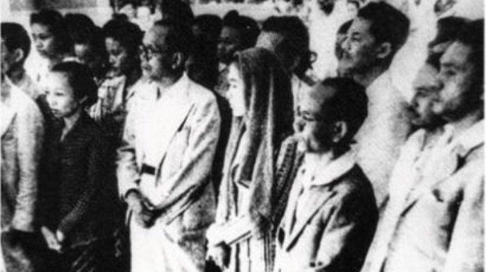 Beberapa orang yang hadir dalam pembacaan proklamasi