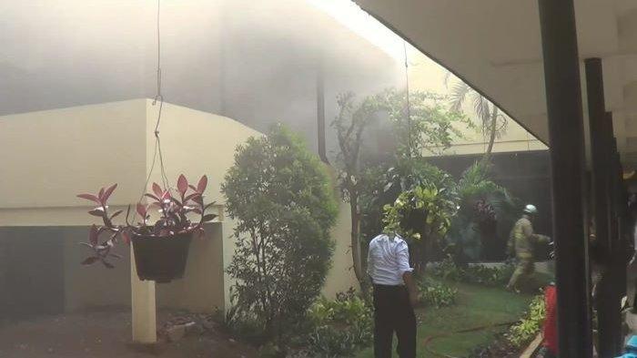 Gedung Radiologi RS Polri Kramat Jati kebakaran pada Rabu (29/7/2020)