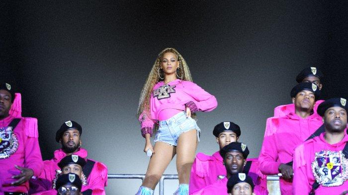 Homecoming: A Film by Beyoncé 3