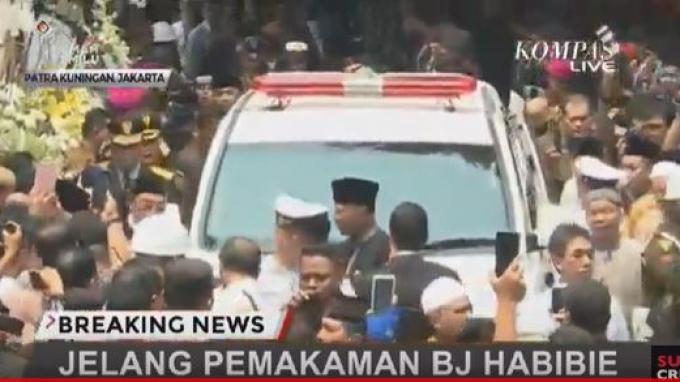 Jenazah BJ Habibie 2