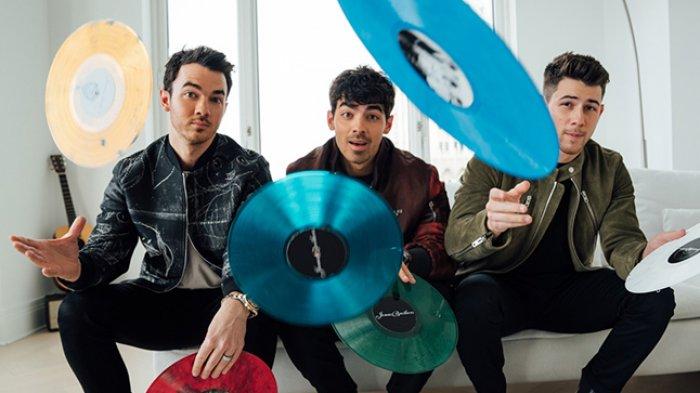 Jonas Brothers adalah sebuah band pop rock asal Amerika Serikat 2