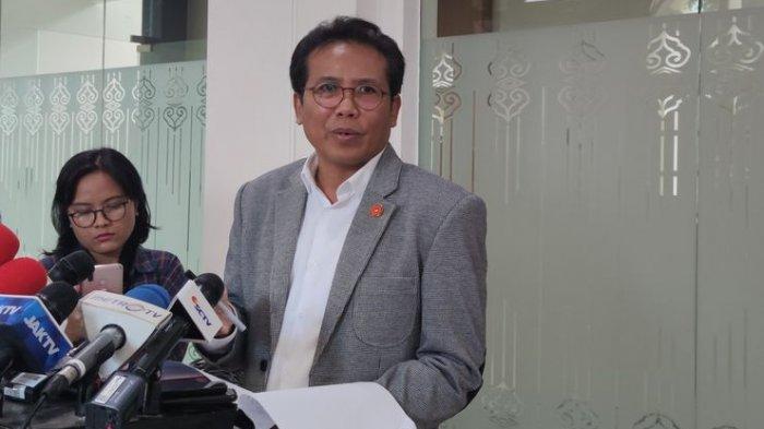 Juru Bicara Presiden Fadjroel Rachman di Istana Kepresidenan jkt