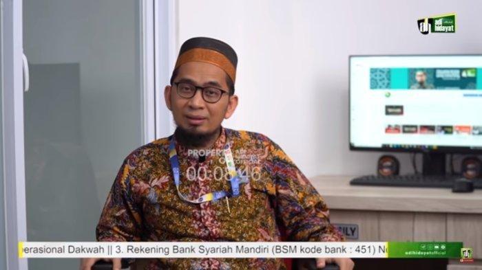 Ustadz Adi Hidayat.Dalam satu ceramahnya Ustadz Adi Hidayat terangkan mengenai keistimewaan Puasa Asyura
