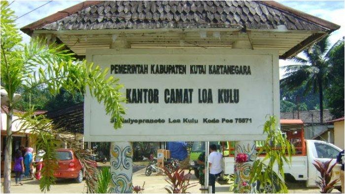 Kantor Kecamatan Loa Kulu, Kutai Kartanegara, Kalimantan Timur