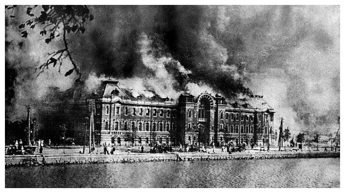 Kantor Polisi Metropolitan di Jepang terbakar setelah Gempa Kanto terjadi