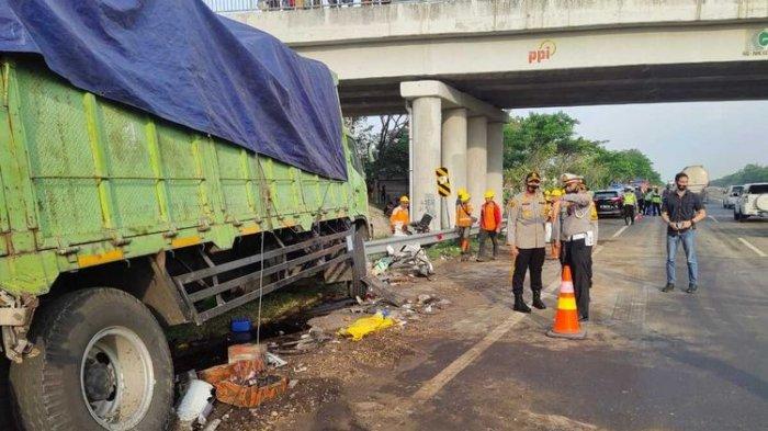 kecelakaan beruntun di tol cipali agustus 2020 1