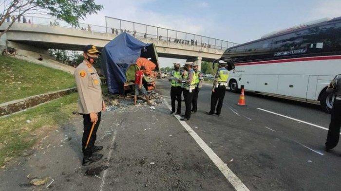 kecelakaan beruntun di tol cipali agustus 2020 2
