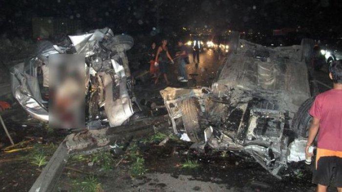 Kecelakaan mobil Dul Jaelani pada September 2013.Warta Kota (Ahmad Suban)