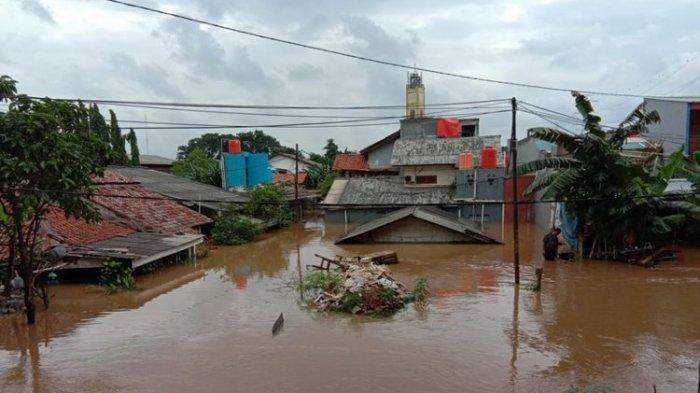 Kelurahan Cipinang Melayu, Kecamatan Makasar sudah terendam banjir