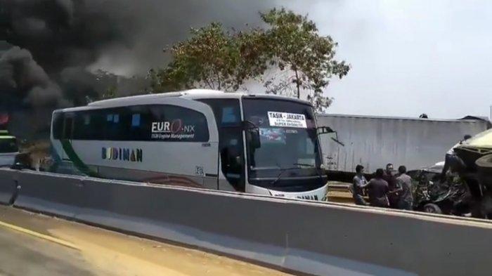 Kondisi bus Budiman dalam kecelakaan beruntun