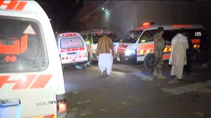 Ledakan masjid di Pakistan 7892