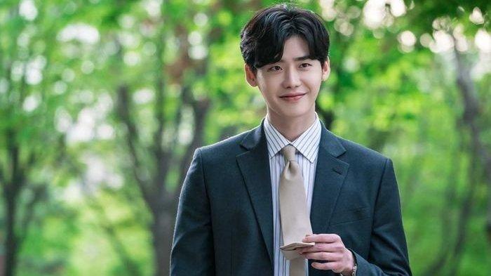 lee-jong-suk_20181106