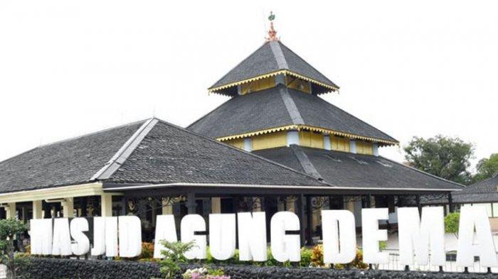 Masjid Agung Demak 2