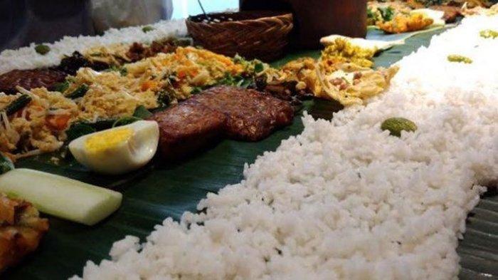 Nasi Liwet Lengkap Aneka Lauk di Social Canteen