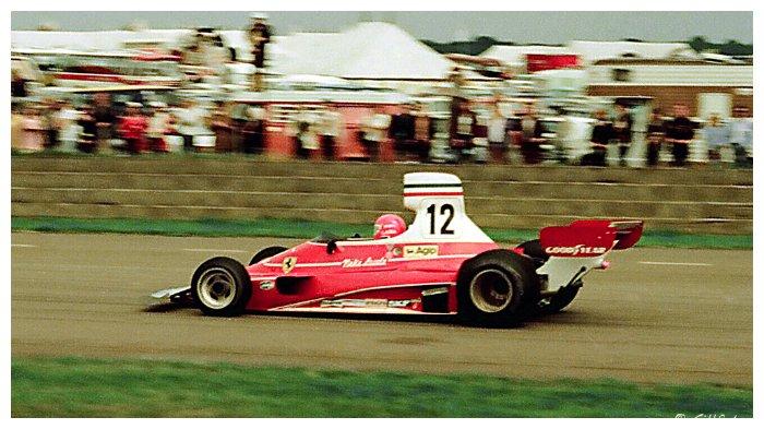 Niki Lauda di GP Inggris 1975