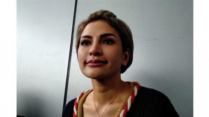 Nikita Mirzani di kawasan tendean