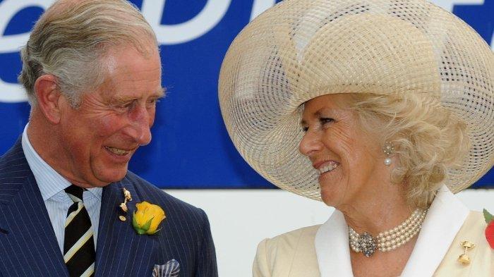 Pangeran Charles dan Camilla.66wt