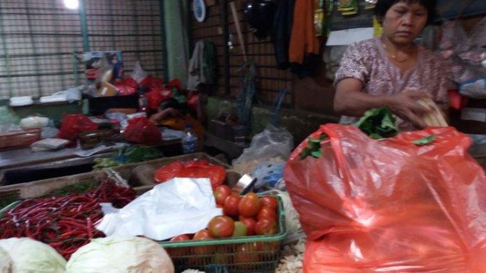 Pedagang Pasar Induk Kramat Jati