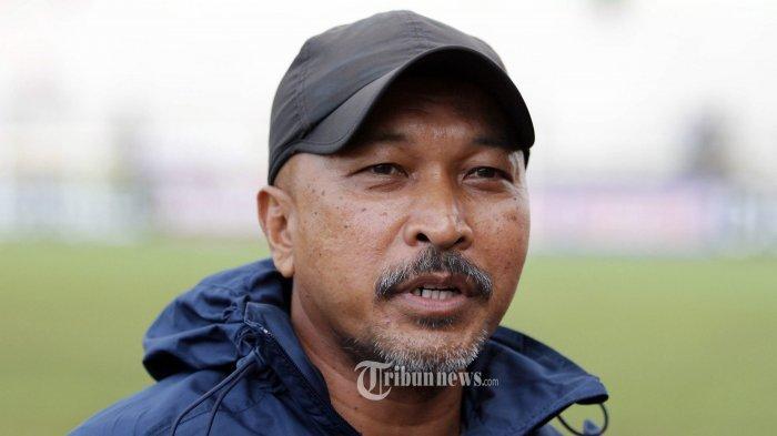 Fakhri Husaini, kritik wacana naturalisasi pemain muda Brasil di timnas Indonesia U-19.