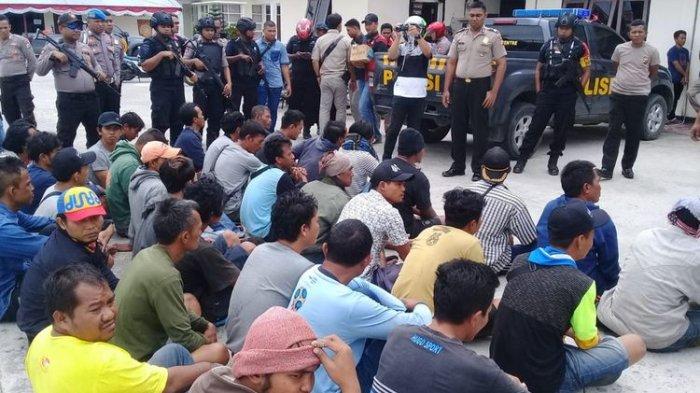 pembantaian km mina sejati 4