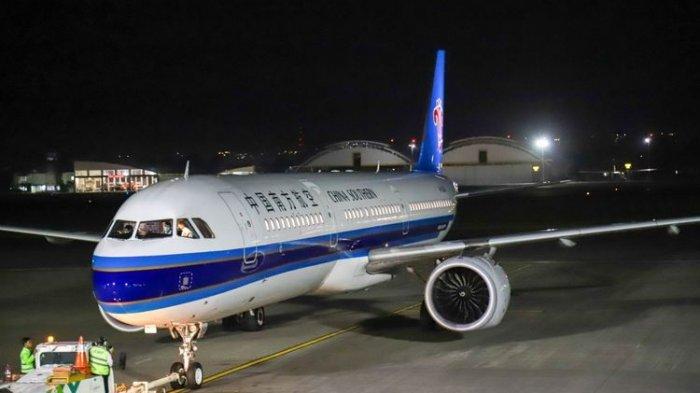 Penerbangan atau pesawat terakhir ke China yang dilayani Bandara Ngurah Rai