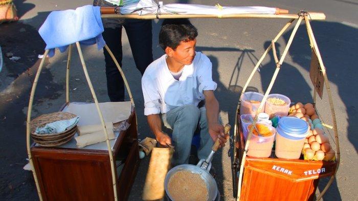 penjual kerak telor