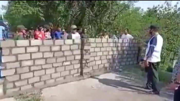 Pintu masuk Desa Sambigede dan Desa Senggreng di Kecamatan Sumberpucung 2